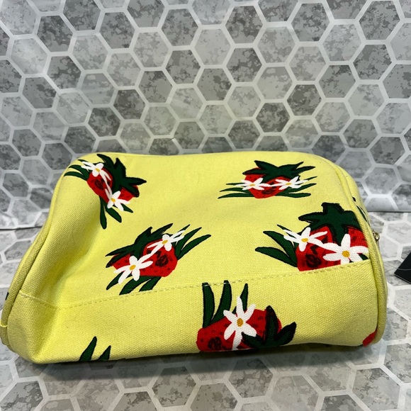 Marc Jacobs fragrance cosmetic bag new - Picture 2 of 4